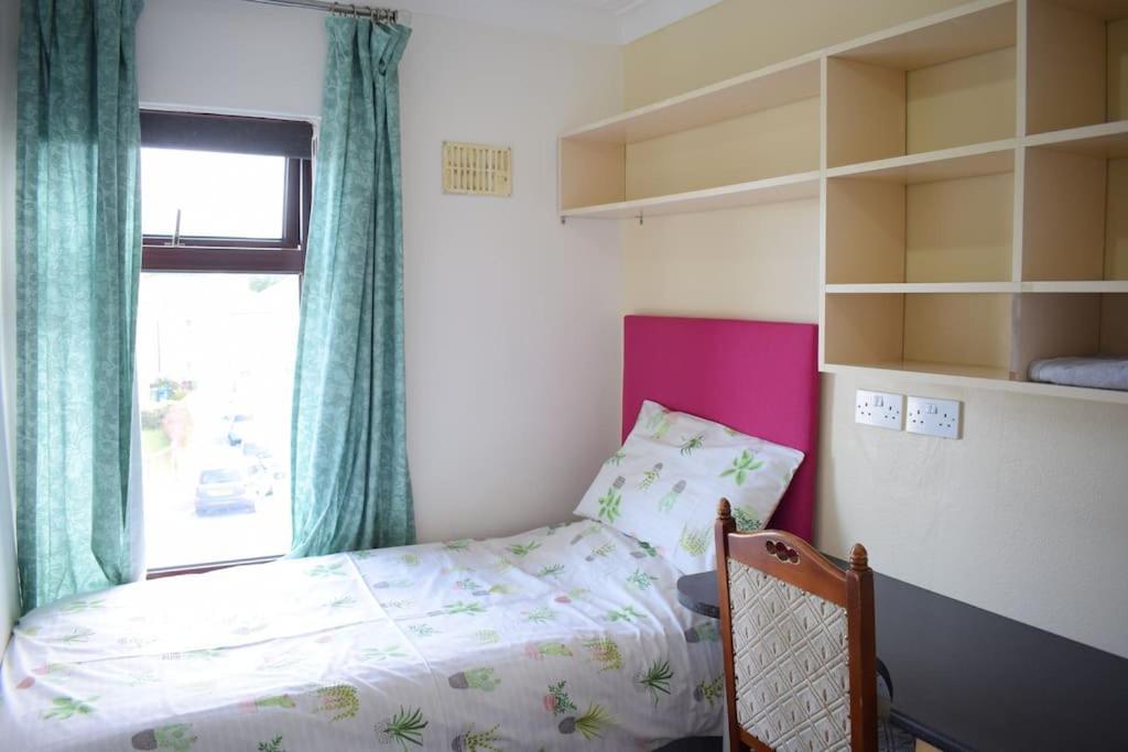 House Stay In Bangor North Wales 外观 照片